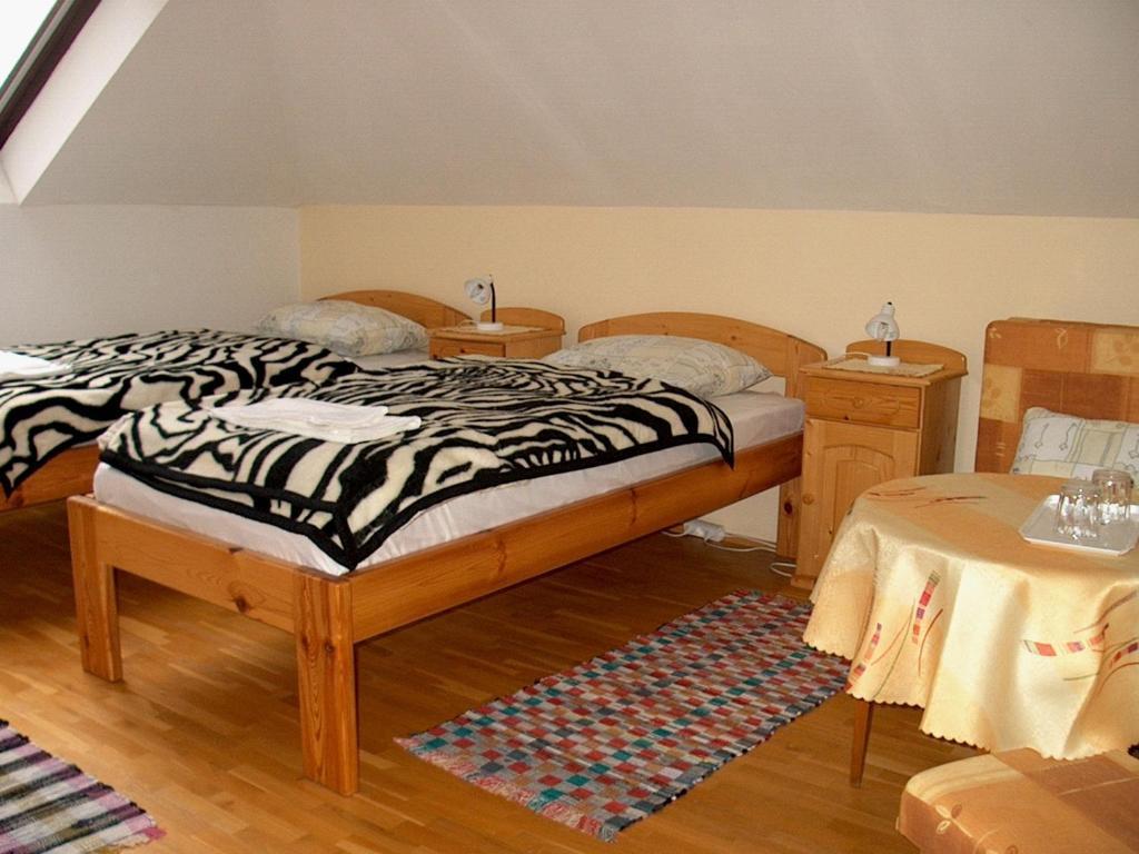 Róza Hotel és Apartmanház Esztergom Quarto foto