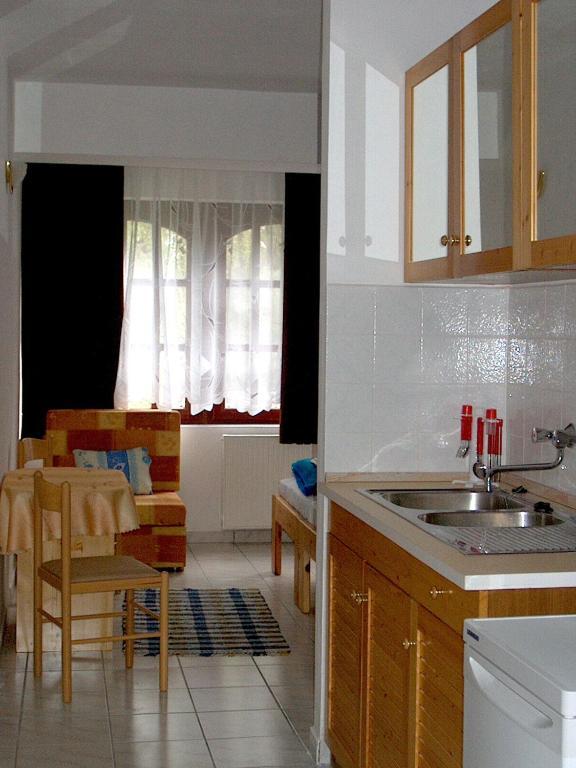 Róza Hotel és Apartmanház Esztergom Quarto foto