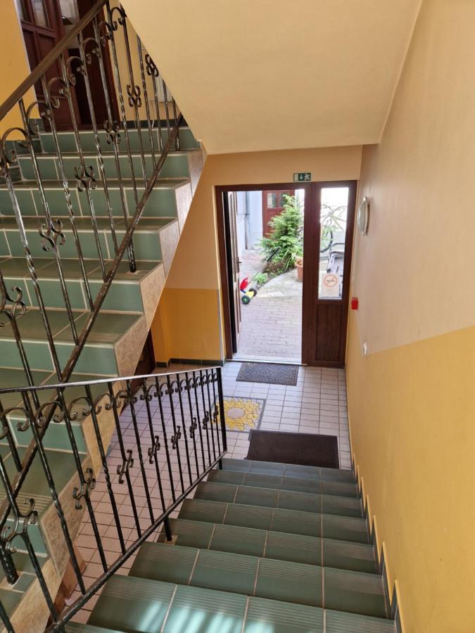Róza Hotel és Apartmanház Esztergom Exterior foto