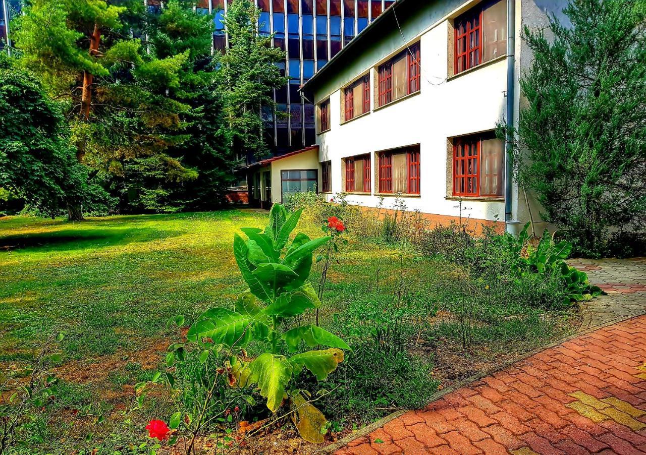 Róza Hotel és Apartmanház Esztergom Exterior foto